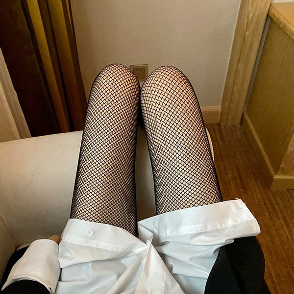 Tights in Fishnet Design